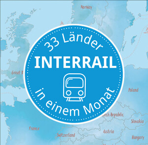 Auf einer Landkarte ein hellblauer Kreis. Im Kreis steht in weiß: Interrail 33 Länder in einem Monat